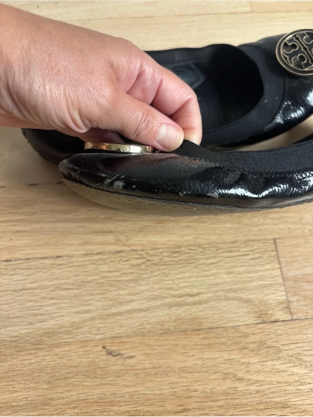 Tory Burch Black Patent Logo Ballet Flats, Size 8